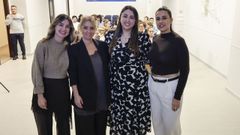 Integrantes de la junta directiva de Asenderga, la Asociacin de Enfermera Dermoesttica de Galicia.