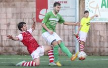 El Coristanco derrot� al Ameixenda en un encuentro en el que estrell� cuatro balones al palo. 