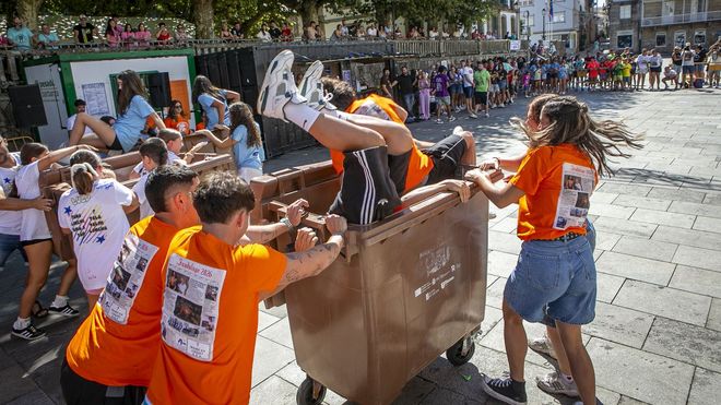 Os xogos das�Juadalupe�as animan�o luns das Festas da Guadalupe