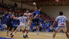 Un lance del encuentro disputado entre Oviedo y Cisne