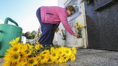El recuerdo a los difuntos llena los cementerios