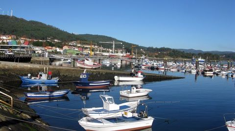 Chequeo en el puerto de o Freixo, Outes