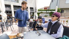 El bar Terra, de Razo, acaba de inaugurar la campa�a, aunque por ahora, con horario reducido.