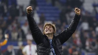 El jugador del Celta Fer L�pez, celebrando este jueves el pase del Celta a los cuarto de final de la Europa League.