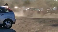 Fotograma del v�deo cedido por la Polic�a Local en el que se oberva al veh�culo derrapando en la pista de tierra