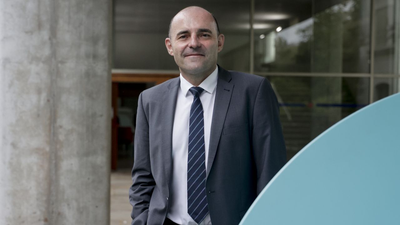 Alino Martínez: «Un grado de Medicina en A Coruña no supone una amenaza para la USC»