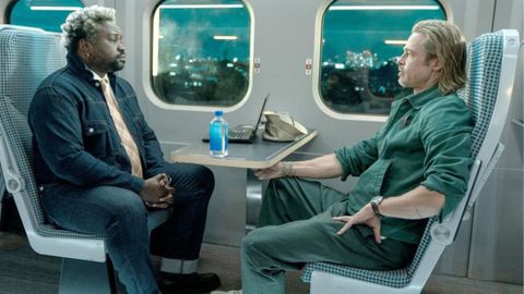 Brian Tyree Henry y Brad Pitt en �Bullet train�.