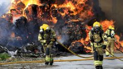 Las fotograf�as del espectacular incendio en Prodeme
