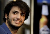 Carlos Sainz j�nior, en su visita a la antigua sala de cocimiento de la f�brica de Estrella Galicia.