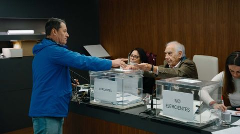 Las elecciones se celebraron en la sede del Colexio da Avogaca.