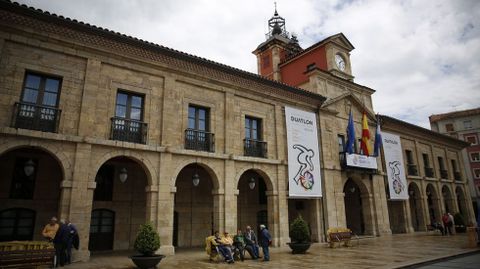 Ayuntamiento de Avils