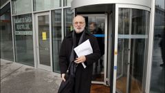 El exalcalde de Ourense Manuel Cabezas, el 9 de marzo del 2018, tras declarar en el juzgado por las cesiones del 10 %