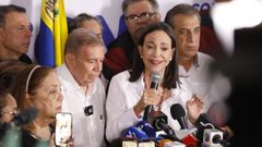 El principal candidato de la oposicin, Edmundo Gonzlez, y la lder inhabilitada, Mara Corina Machado.