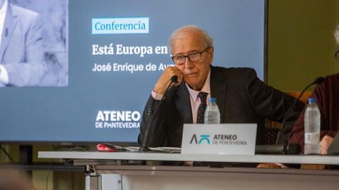 El general de brigada retirado Jos� Enrique de Ayala y Mar�n