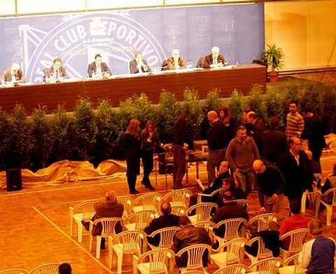Lendoiro ha vuelto a presentar unas cuentas que seg�n la auditor�a no reflejan la imagen fiel del club.