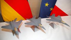 Maquetas a escala del que iba a ser el avi�n de combate europeo de sexta generaci�n.