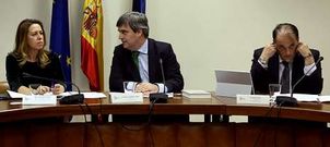 La directora general de Deportes, Ana Muoz, el presidente del CSD, Miguel Cardenal, y el presidente de la LFP, Javier Tebas. 