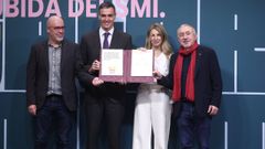 El secretario general de CC.OO., Unai Sordo (izquierda) junto al presidente del Gobierno, Pedro S�nchez, la vicepresidenta segunda y ministra de Trabajo, Yolanda D�az, y el secretario general de UGT, Pepe �lvarez (derecha), durante el acto de la firma del acuerdo para la subida del salario m�nimo interprofesional (SMI) para el 2026.