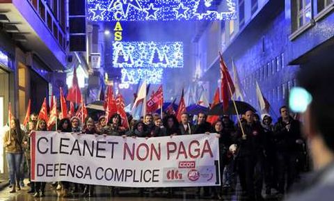 En la fotograf�a, un momento de la manifestaci�n convocada ayer por Cleanet. 