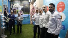 Cerdeira y Menor, con los cocineros Daniel Guzm�n, Xos� Magalhaes y Julio Sotomayor