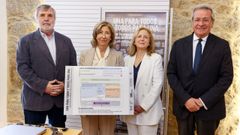 El cartel de la campa�a lanzada por cuatro colegios sanitarios de A Coru�a para concienciar sobre la necesidad de la receta m�dica