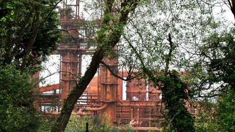 Vista de Alcoa desde la playa de A Limosa