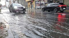 Una de las calles que sufrieron embolsamientos durante la tormenta