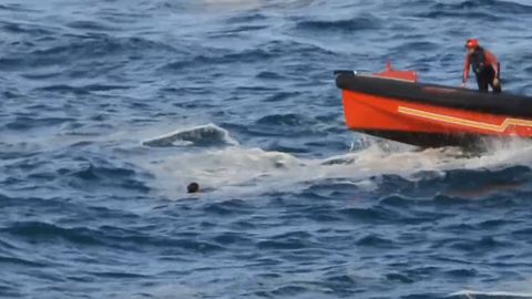 Rescate al pie de la torre de H�rcules