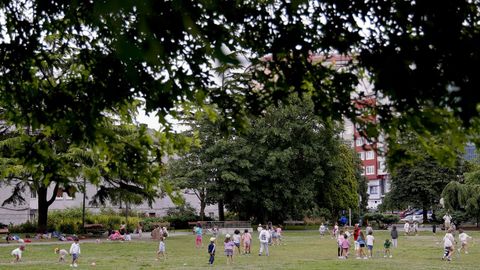 Ni�os en un campamento de verano en el parque Europa