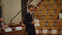 Feijo en el momento de recoger el premio que se le otorg por su proyecto de rehabilitacin de la antigua bodega de la Casa da Fonte