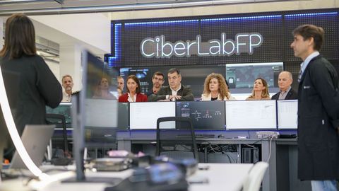 El conselleiro de Educaci&oacute;n, Rom&aacute;n Rodr&iacute;guez, este jueves en la presentaci&oacute;n de CiberLabFP.