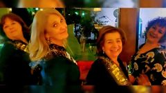 Esther Beltr�n, Carmen Pastor, Luisa Zapata y Mar�a del Rosario Su�rez, en la cena que celebraron con motivo de su jubilaci�n en el centro de salud de Betanzos