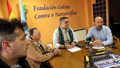 Manoele de Felisa, de Cantos da Terra, Sof�a Beiras, patrona de la fundaci�n, Manuel Couceiro Cachaldora, su presidente, y Fernando Alonso, gerente de la Fundaci�n Galega contra o Narcotr�fico, en la presentaci�n de la gala de las N�coras de Ouro