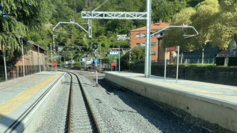 V�as del tren en Sotrondio