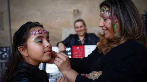 Feira da faba de Celanova.El monasterio acogi� una nueva edici�n de la feria de artesan�a.