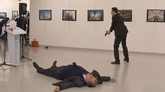 Asesinan a tiros al embajador ruso en Turqu�a al grito de �venganza por Alepo�