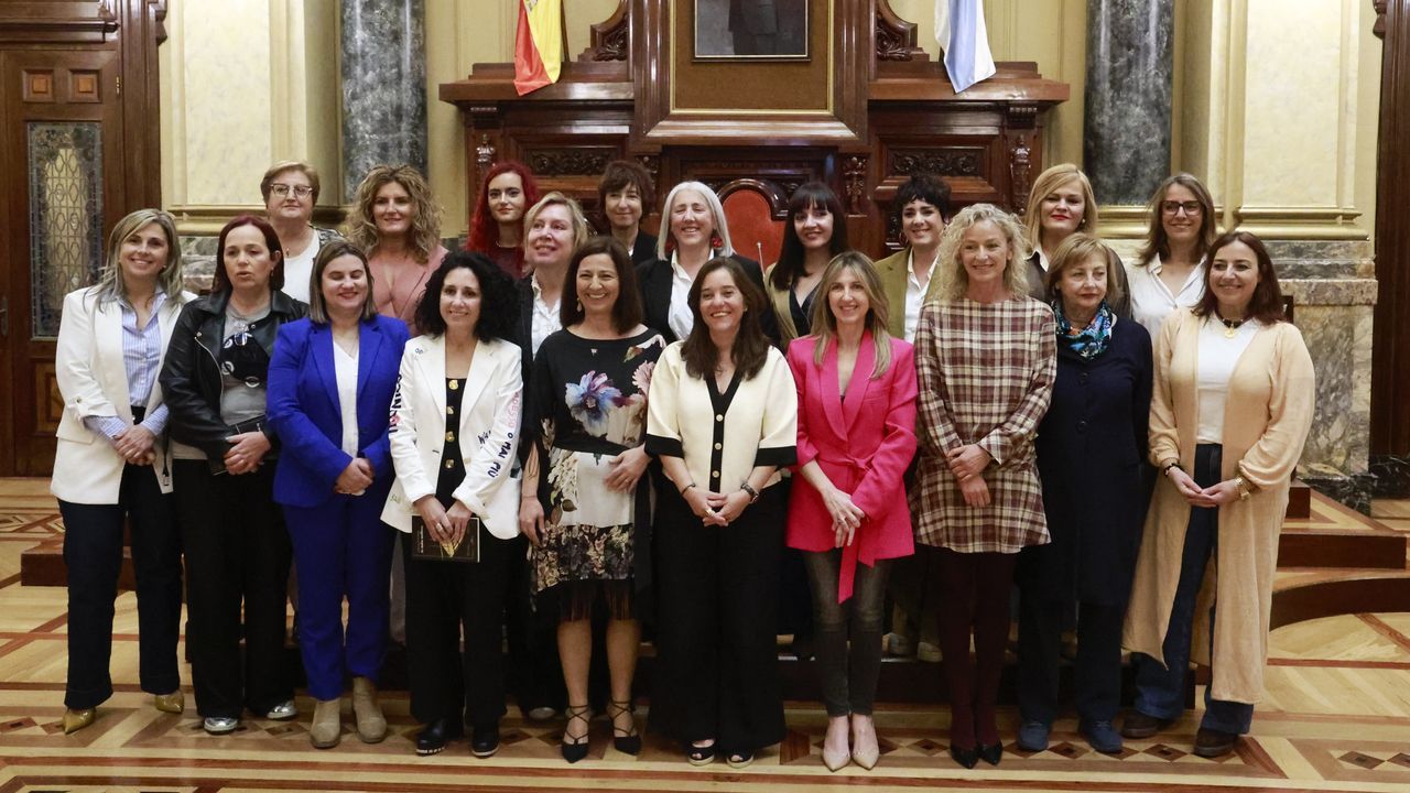 Cumbre de alcaldesas en A Coruña para reivindicar el feminismo en la cultura: «As mulleres, como o galego, precisamos unha discriminación positiva»