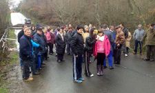 Vecinos de ambos municipios se concentraron ante el puente a principios de febrero.