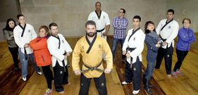 Mart�nez, acompa�ado del equipo del Club Natural Sport, al que considera fundamental en los �xitos que ha logrado. 