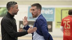 Gerard Casas en la visita del Pe��scola en un partido en el que tambi�n fue amonestado con amarilla. 