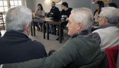 Asistentes a la asamblea de Podemos celebrada el pasado s�bado en Vilagarc�a. 
