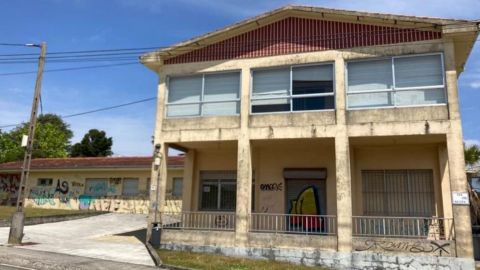 Antiguo centro de salud de Panx�n