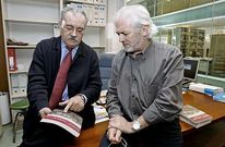 Jos� Mouri�o Cuba, a la izquierda y Abel Y��ez, autores del libro sobre las ferias de Lugo.