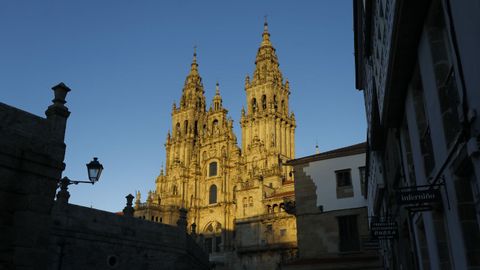 En el arzobispado de Santiago (en la imagen, la catedral) se han mandado avisos a religiosos para que estn alerta.