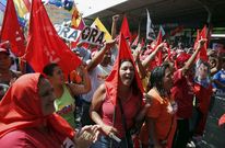 Seguidores del PSUV durante un acto de campa�a en Caracas. 