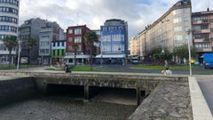 Imagen de la desembocadura del r�o Maior, en la playa de Sada.