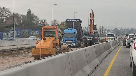 Obras del tercer carril en la  Y , A-66