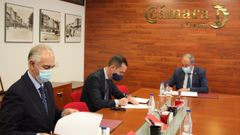 Firma del acuerdo entre la C�mara de A Coru�a y Abanca