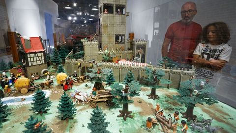 A mostra consta de cinco dioramas con distintas recreacins