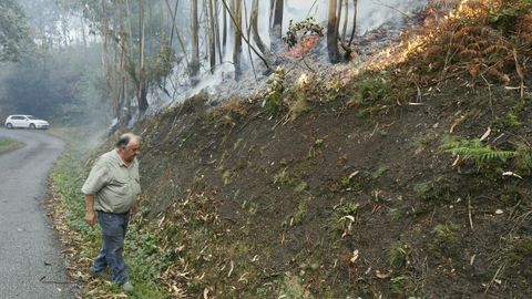 Incendio forestal en Trabada